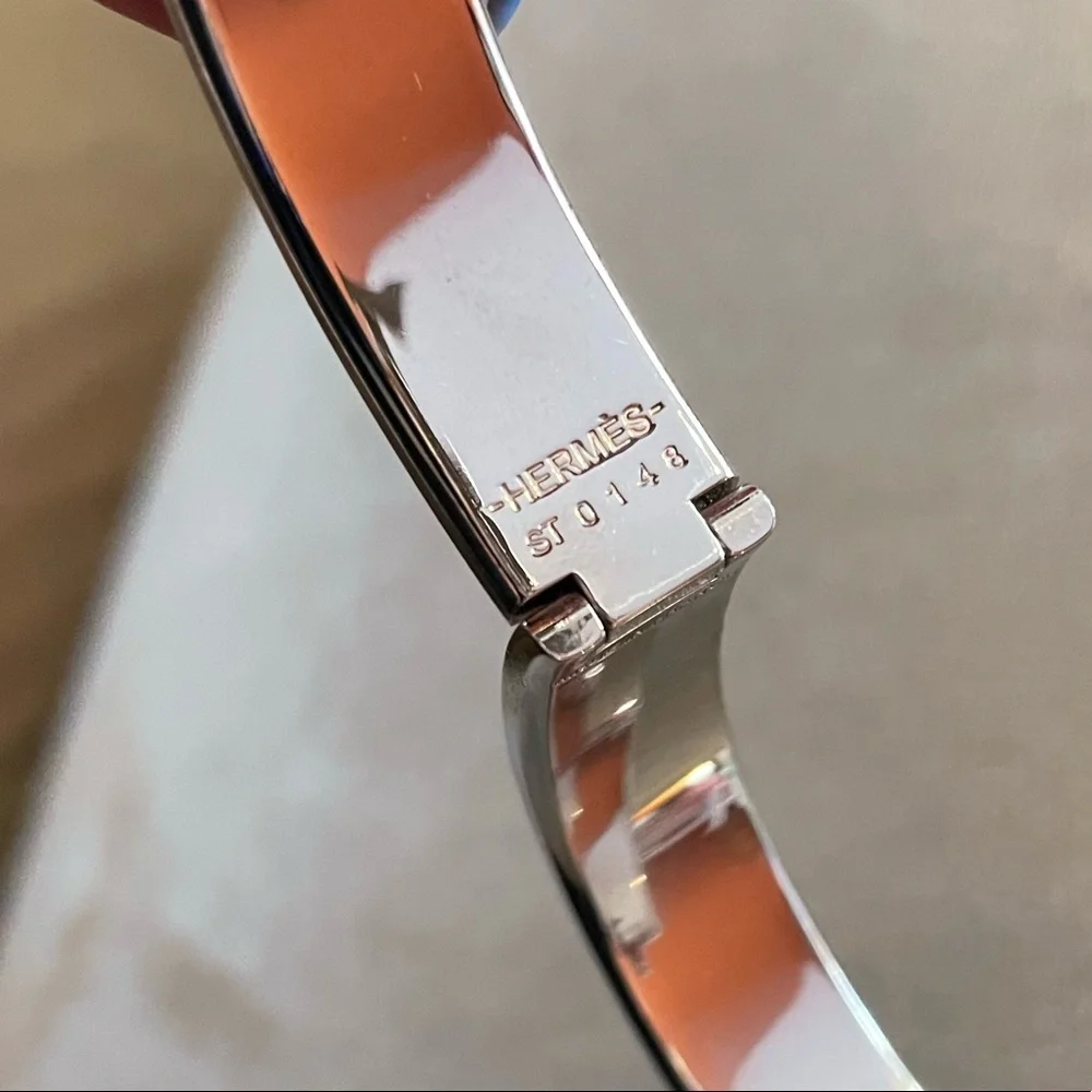 Hermes Clic H Bracelet - Picture 7 of 10